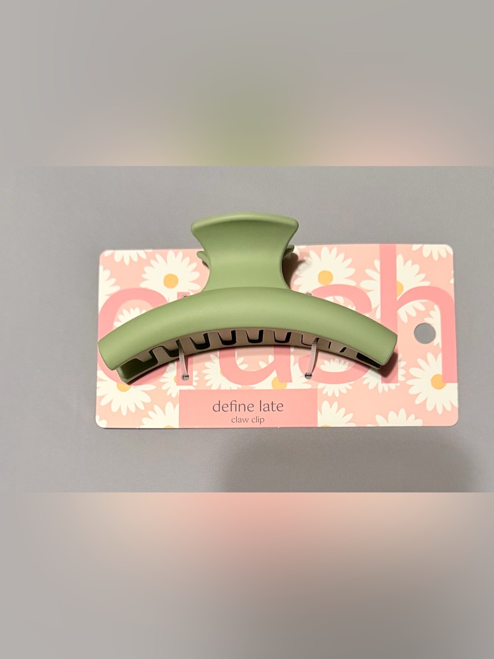 CRUSH Matte Sage Green Hair Claw Clip ✨NWT✨